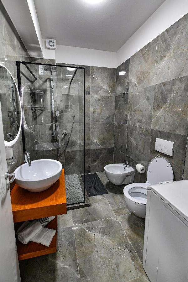 New Central Apartment Shkodër エクステリア 写真