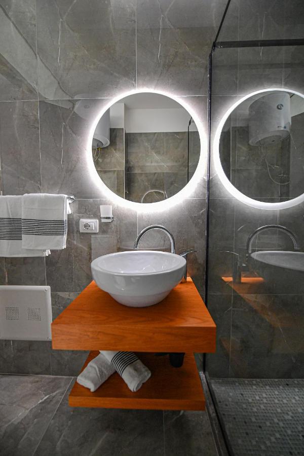 New Central Apartment Shkodër エクステリア 写真