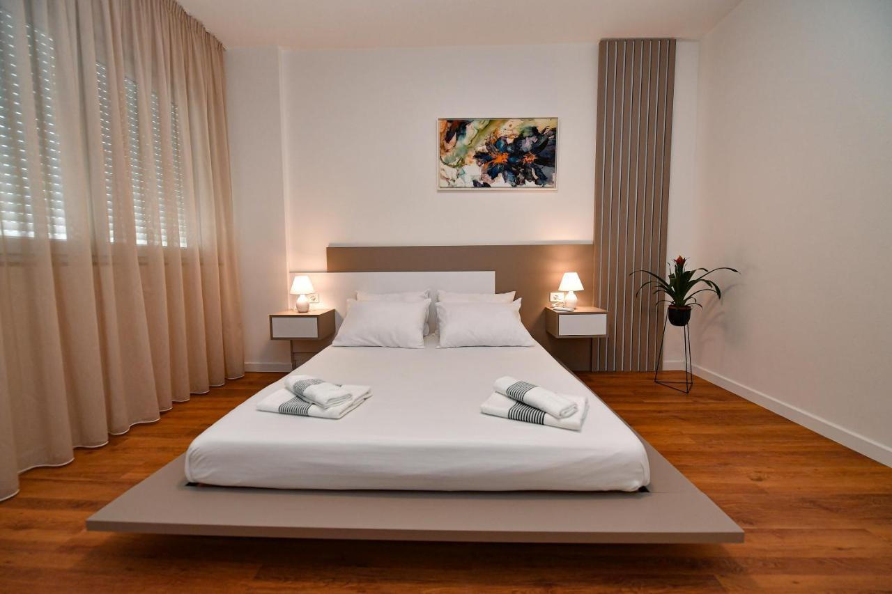 New Central Apartment Shkodër エクステリア 写真