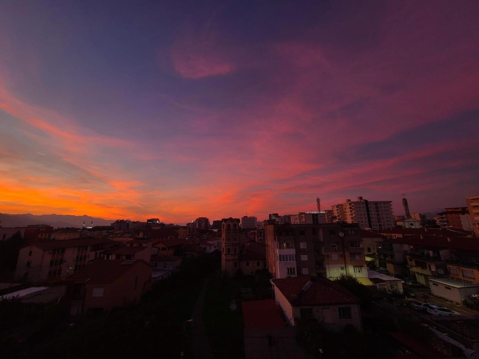 New Central Apartment Shkodër エクステリア 写真